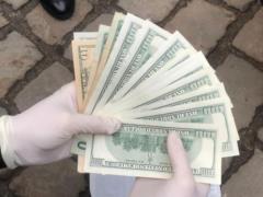 Полиция поймала на взятке руководителя департамента Львовского горсовета