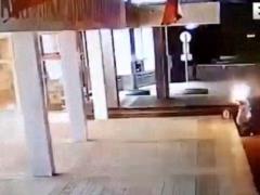 Мэрию в Красноярске забросали коктейлями Молотова