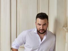 Руслан Сеничкин рассказал о турецких корнях и снялся в страстной фотосессии