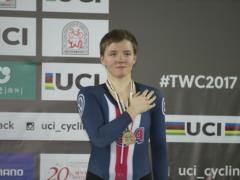 В США трехкратная чемпионка мира по велоспорту покончила с собой на пике карьеры