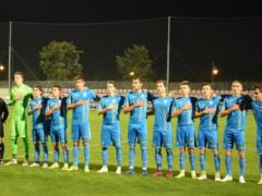 Украина U-18 разгромно уступила болгарам