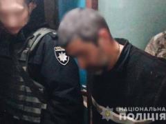 В Херсоне  качественно отобранный  и сбежавший из армии  боец  грозил взорвать многоэтажку