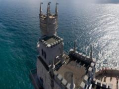 Захарова: Запад скрывает от мира реальный Крым