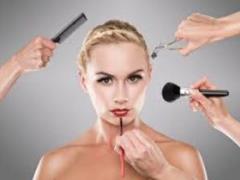 Красотой и не пахнет: 7 признаков неухоженной женщины