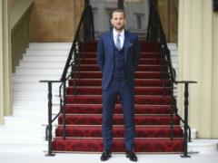 Лидер сборной Англии получил почетную награду из рук британского принца