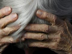 В Мариуполе 33-летний маньяк насиловал 90-летнюю старушку
