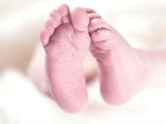 В Киеве женщина родила на избирательном участке