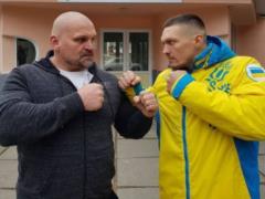 Усик попрактиковался на стронгмене  сверлить  взглядом соперника