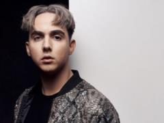 Немножко драйва и готики: MELOVIN представил двуязычный трек