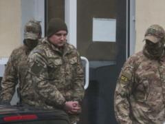 Родные пленных украинских моряков собираются ехать на суды в Россию. Нет денег на билеты