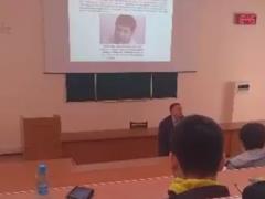 В Сумах студенты слили в сеть незаконную агитацию преподавателя за Порошенко