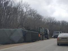 В Крыму грузовик российских оккупантов угодил в ДТП