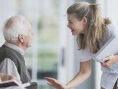 Харьковчане с инвалидностью и старше 80 лет смогут получать админуслуги на дому
