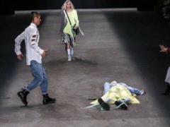 Участник недели моды скончался прямо на подиуме
