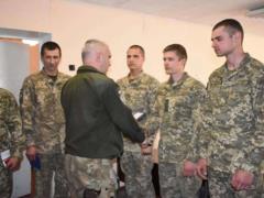 В районе проведения операции Объединенных сил десантникам вручили награды