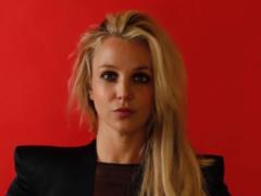 Бритни Спирс снялась в новой фотосессии после выхода из психушки