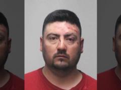 Смерть во сне: в Калифорнии пьяный водитель въехал в дом, задавив семью