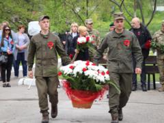Славянские гвардейцы провели церемонию перезахоронения бойцов Второй мировой войны