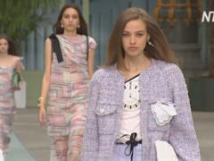Преемница Лагерфельда показала свежий взгляд на классику Chanel