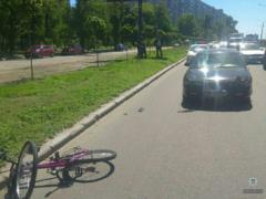 В Харькове  Mazda  сбила пьяного велосипедиста