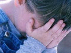 В Запорожье малыш два дня провел в квартире с мертвыми родителями