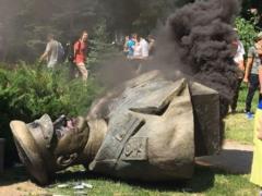 Снос памятника Жукову: полиция открыла два уголовных производства