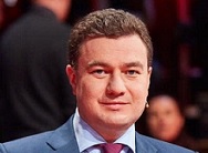  Це схоже на відродження Партіі регіонов : лідер  Відродження  на знак протесту проти об’єднання з  Опоблоком  вийшов з партії