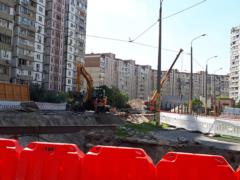 Киевские теплосети заменят почти 14 км изношенных труб на Троещине