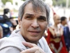  Один из ожогов срастается неправильно : сын Бари Алибасова прокомментировал состояние здоровья отца