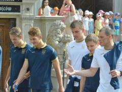 Лунин вернулся в расположение молодежной сборной Украины