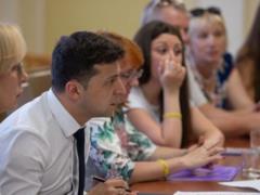 Зеленский встретился с семьями пленных украинских моряков
