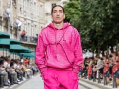 Известный футболист-модник стал моделью Louis Vuitton