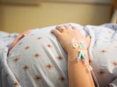Прокуратура расследует смерть роженицы в Мариуполе