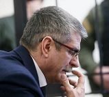 Обвинуваченому у штурмі Євромайдану екс-главі СБУ Києва дозволили вийти з СІЗО