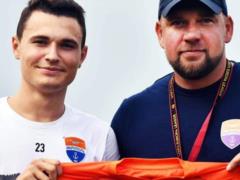 Мариуполь объявил о подписании Топалова