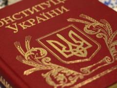 Кернес поздравил харьковчан с Днем Конституции