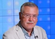 Гриценко розповів, як все заплутано у стосунках його родині з родиною Разумкових