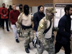 В России выдвинули окончательное обвинение 18 из 24 украинским военнопленным морякам