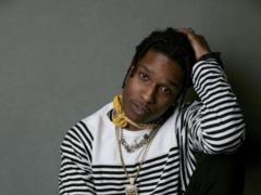 Хедлайнер Atlas Weekend A$AP Rocky в тюрьме спит на коврике с разбросанными вокруг фекалиями