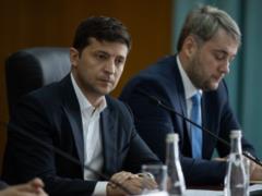 Зеленский обещает не допустить монополизацию телевидения людьми с пророссийскими взглядами