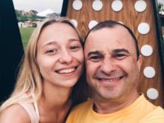 25-летняя возлюбленная Павлика публично пообещала певцу быть с ним  до старости 