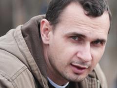 Зеленский поздравил Сенцова с днем рождения