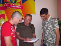 На Харьковщине смогли найти 140 желающих служить в ВСУ