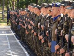Из творчества - к защите страны: студенты Харькова рассказали, почему выбрали Нацгвардию Украины