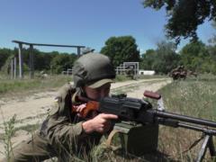 Гвардейцы-пулеметчики совершенствовали свое мастерство под Харьковом