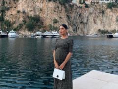 Беременная Санта Димопулос показала, как развлекается за несколько недель до родов