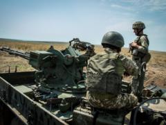 Боевики нарушили режим перемирия на Донбассе, ранен один защитник
