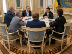 Зеленский встретился с представителями крымскотатарского народа