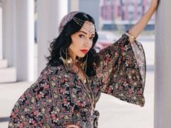 Екатерина Кухар со взъерошенными волосами похвасталась фигурой в бикини