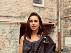 Улыбающаяся Джамала очаровала семейной фотографией с мужем и сыном